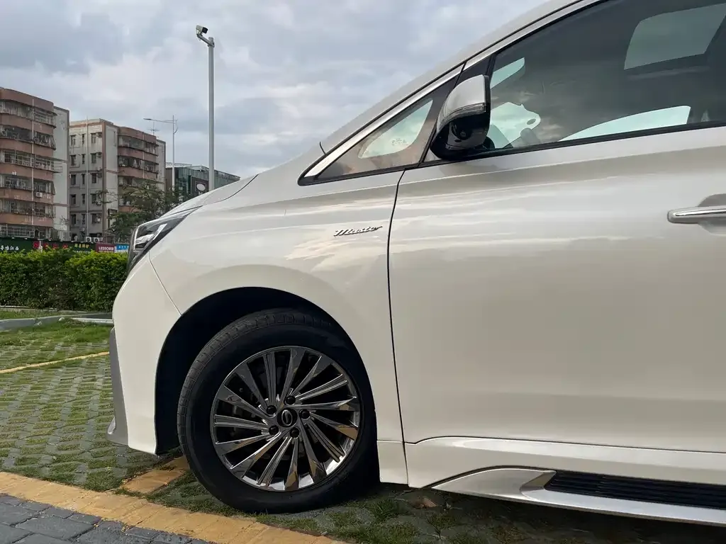 GAC Motor Trumpchi M8 — фото 4