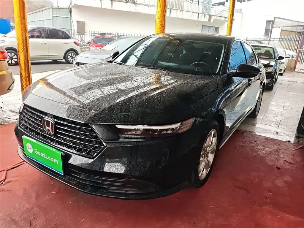 Honda Accord — фото 1