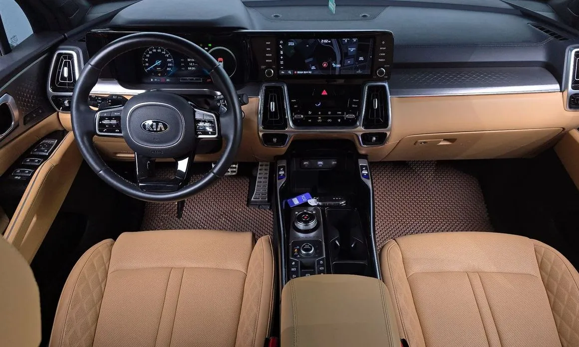 Kia Sorento — фото 9