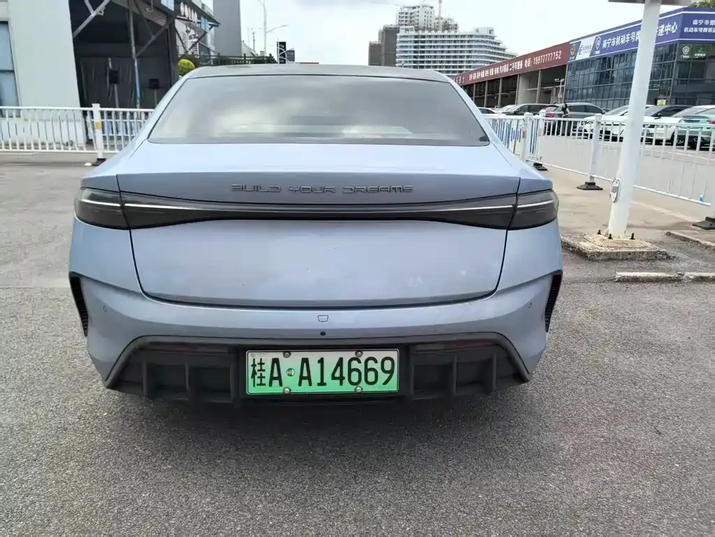 BYD Seal — фото 6