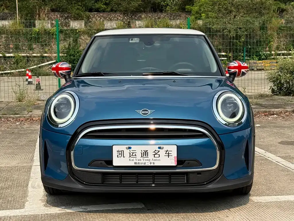 MINI Cooper (3-door) — фото 1