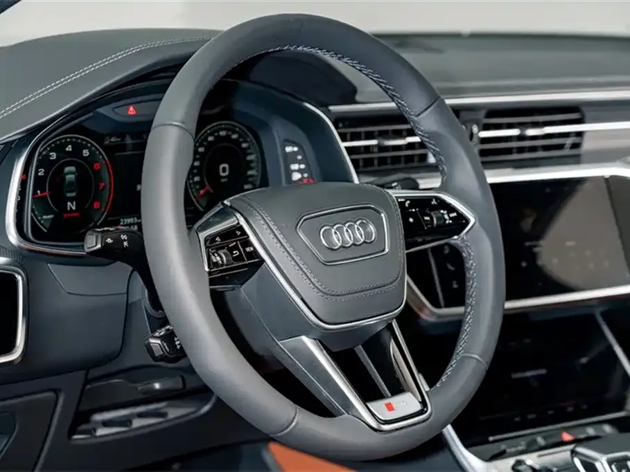 Audi A6L — фото 9