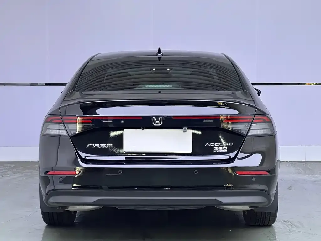 Honda Accord — фото 4