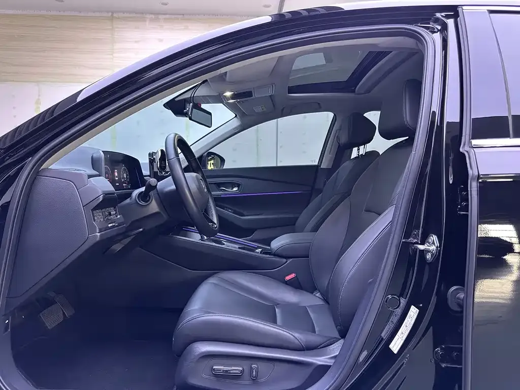 Honda Accord — фото 9