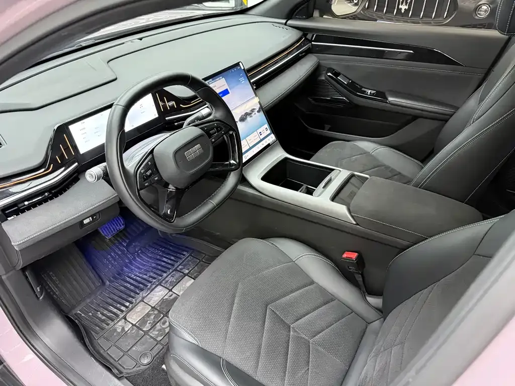 Geely Galaxy L6 — фото 8