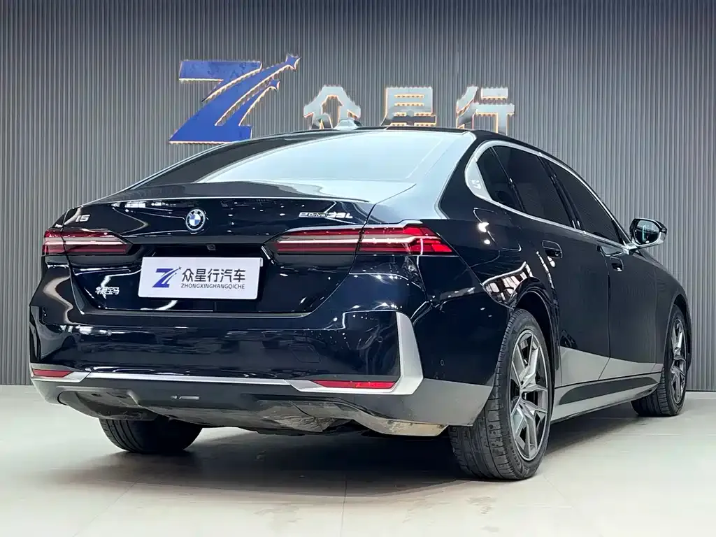 BMW i5 — фото 4