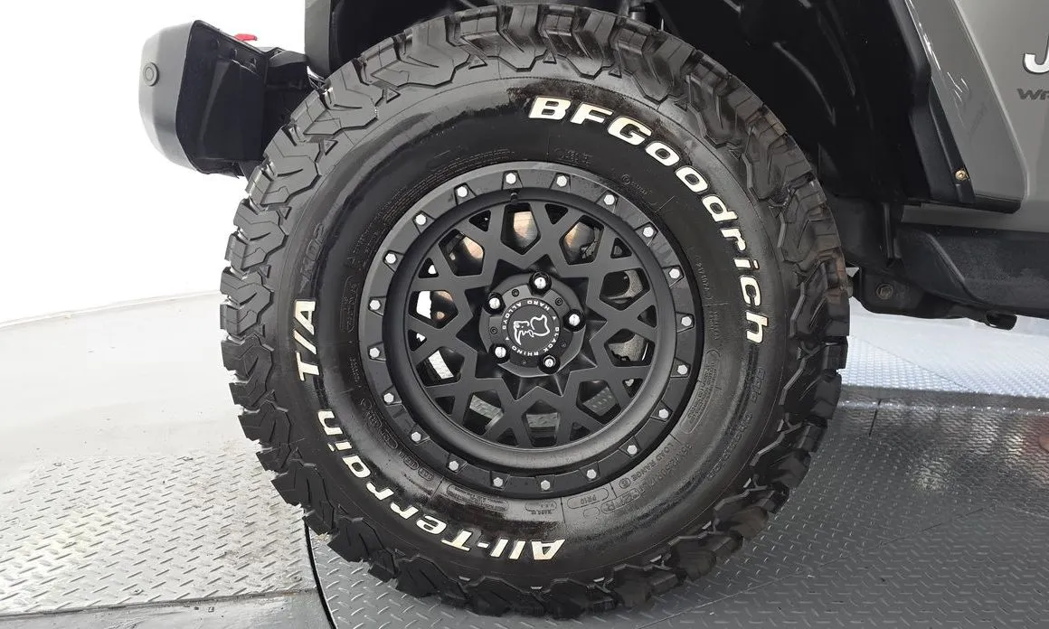 Jeep Wrangler — фото 5