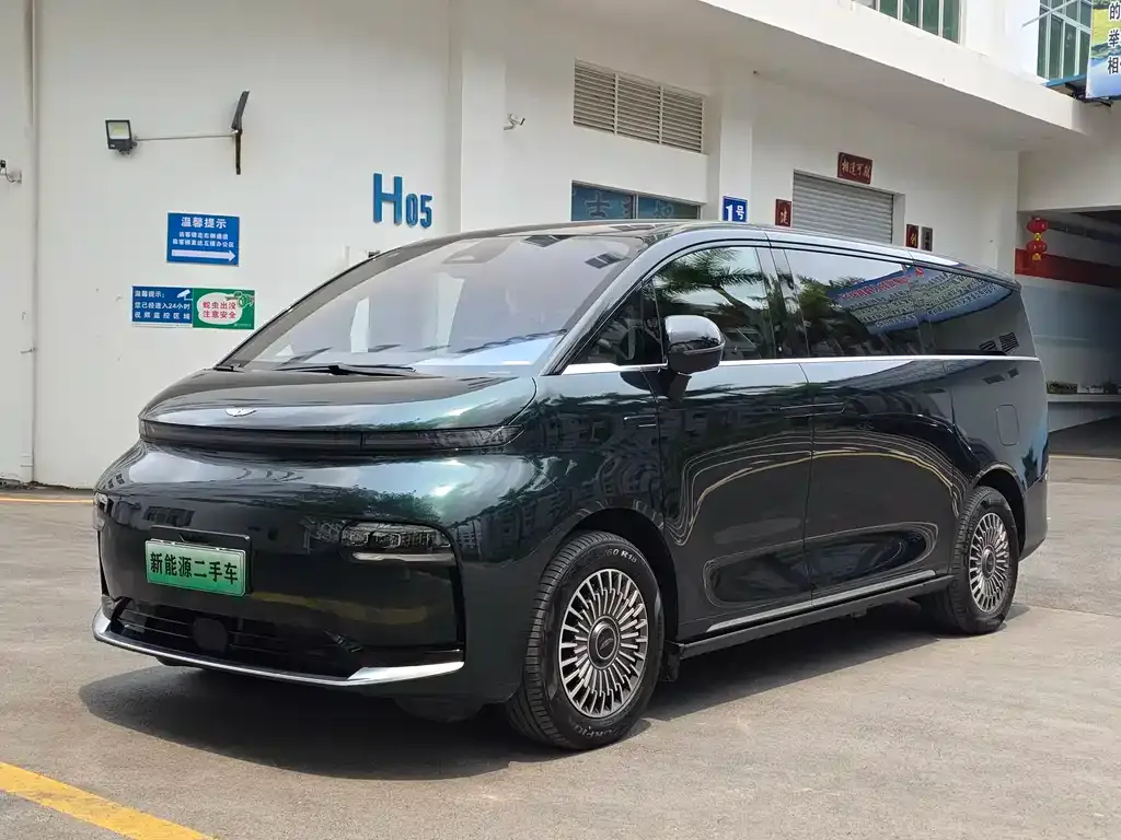 Geely Yizhen L380 — фото 1