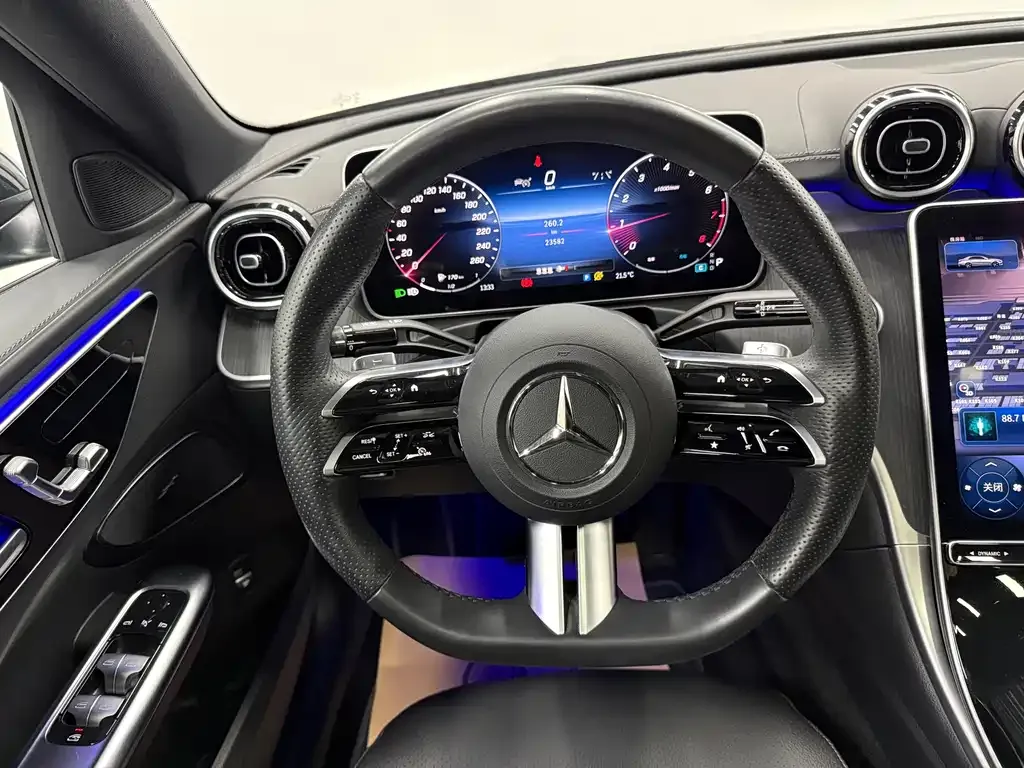 Mercedes-Benz C-Class — фото 10