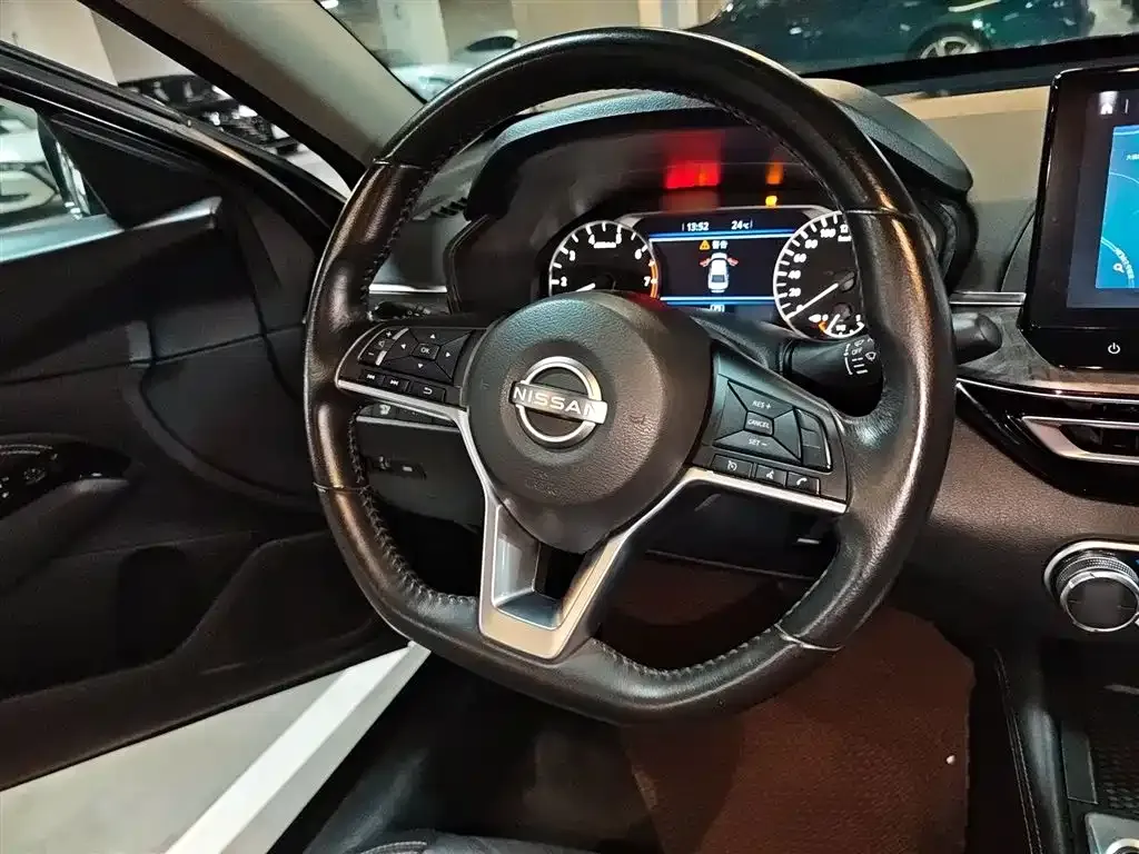 Nissan Teana — фото 10
