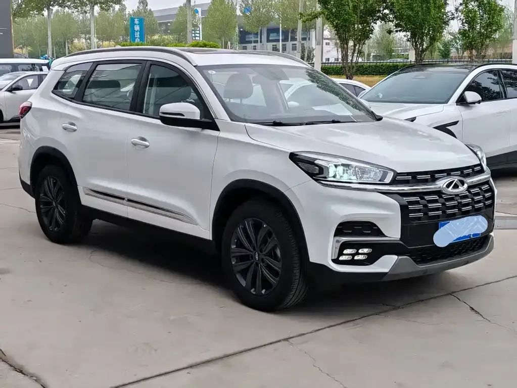 Chery Tiggo 8 — фото 6