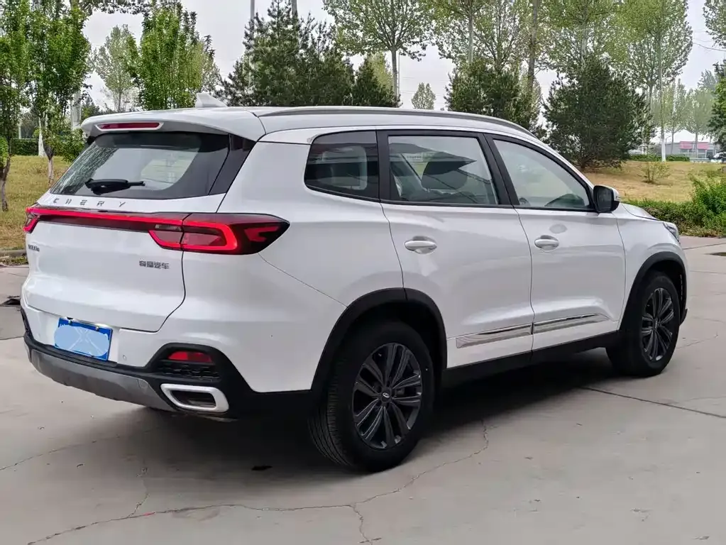 Chery Tiggo 8 — фото 2