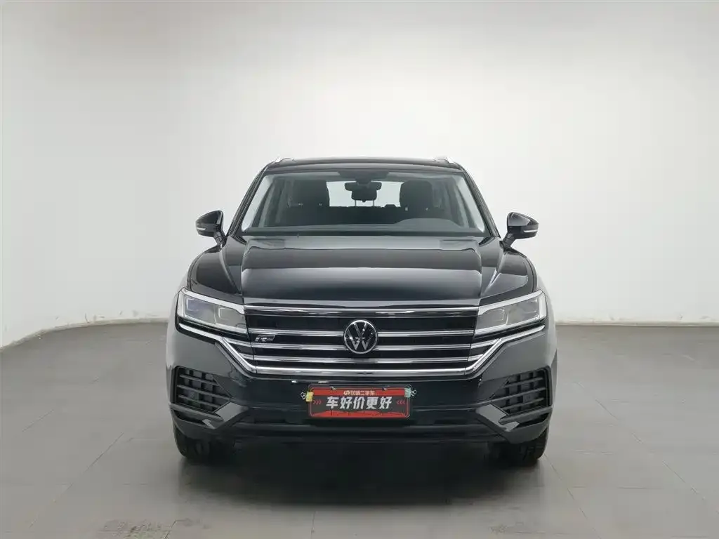 Volkswagen Touareg — фото 4