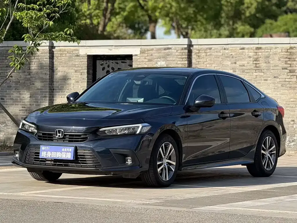 Honda Civic — фото 1