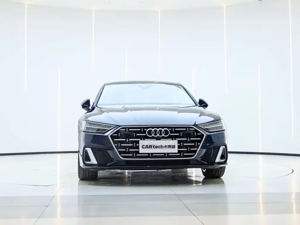 Audi A7L — фото 7
