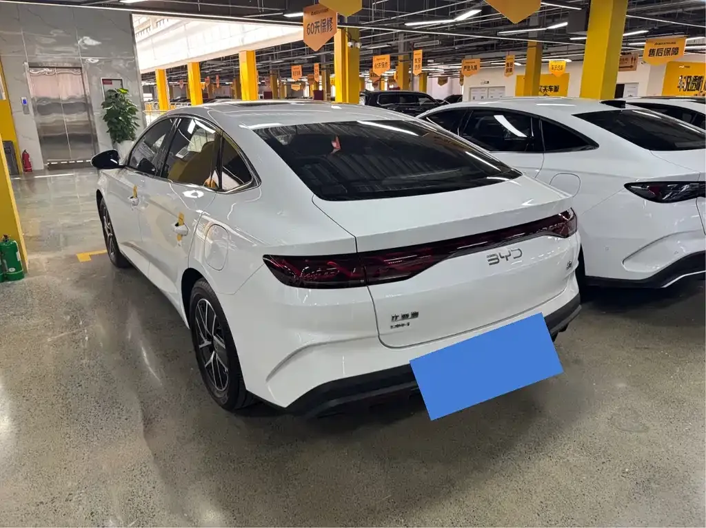 BYD Qin L — фото 4