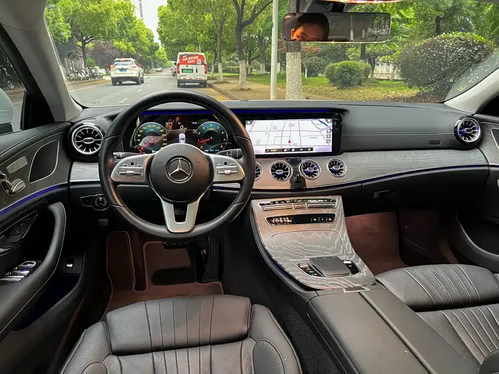 Mercedes-Benz CLS — фото 4