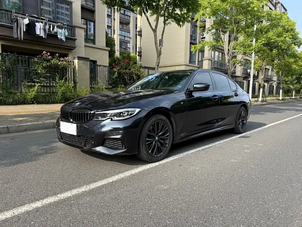 BMW 3 Series — фото 1