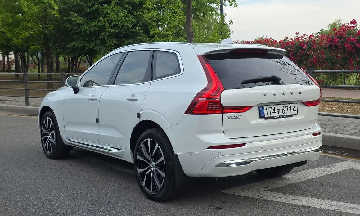 Volvo XC60 — фото 4