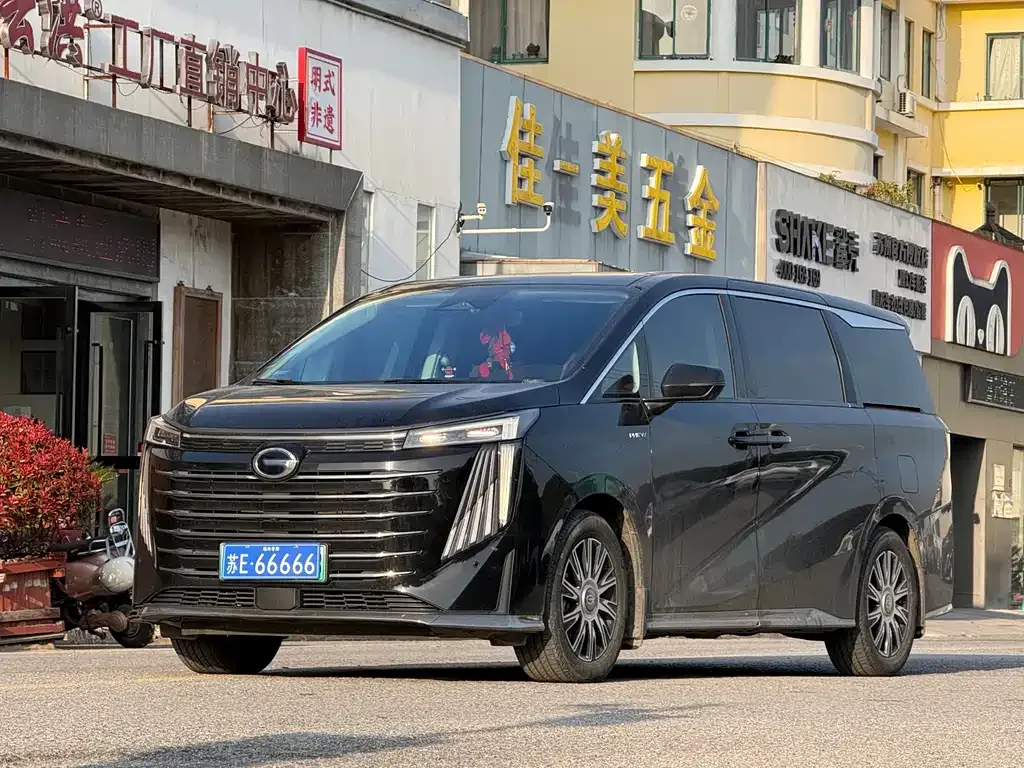 GAC Motor Trumpchi E9 — фото 10