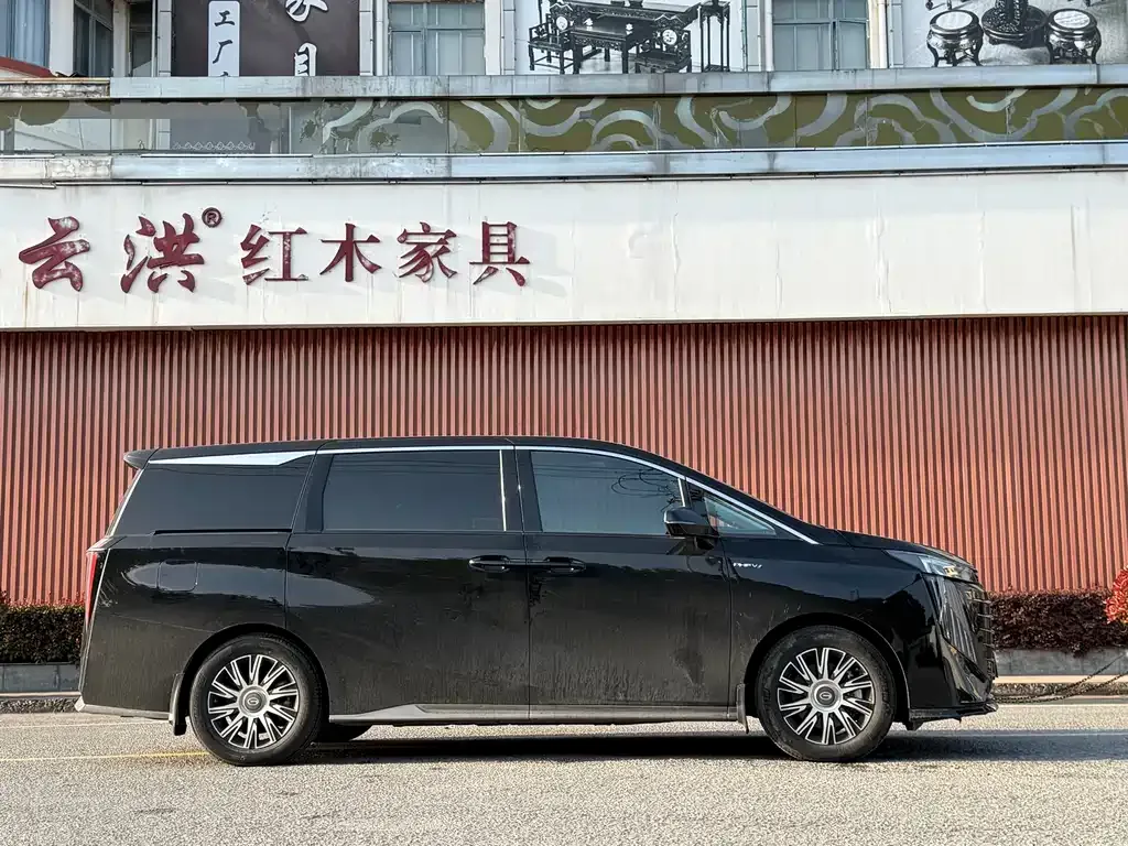 GAC Motor Trumpchi E9 — фото 9