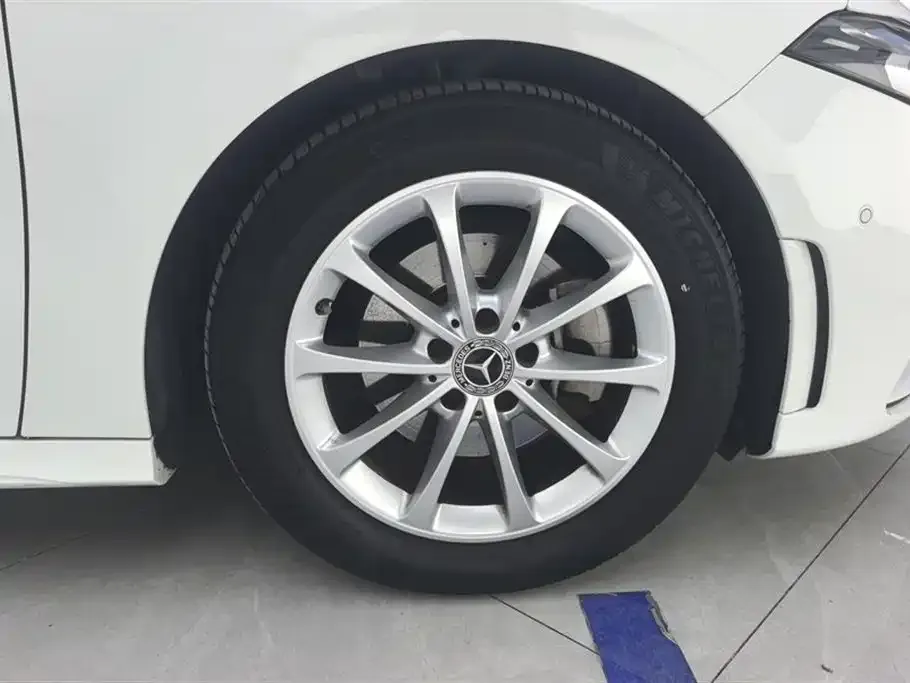 Mercedes-Benz A-Class — фото 10