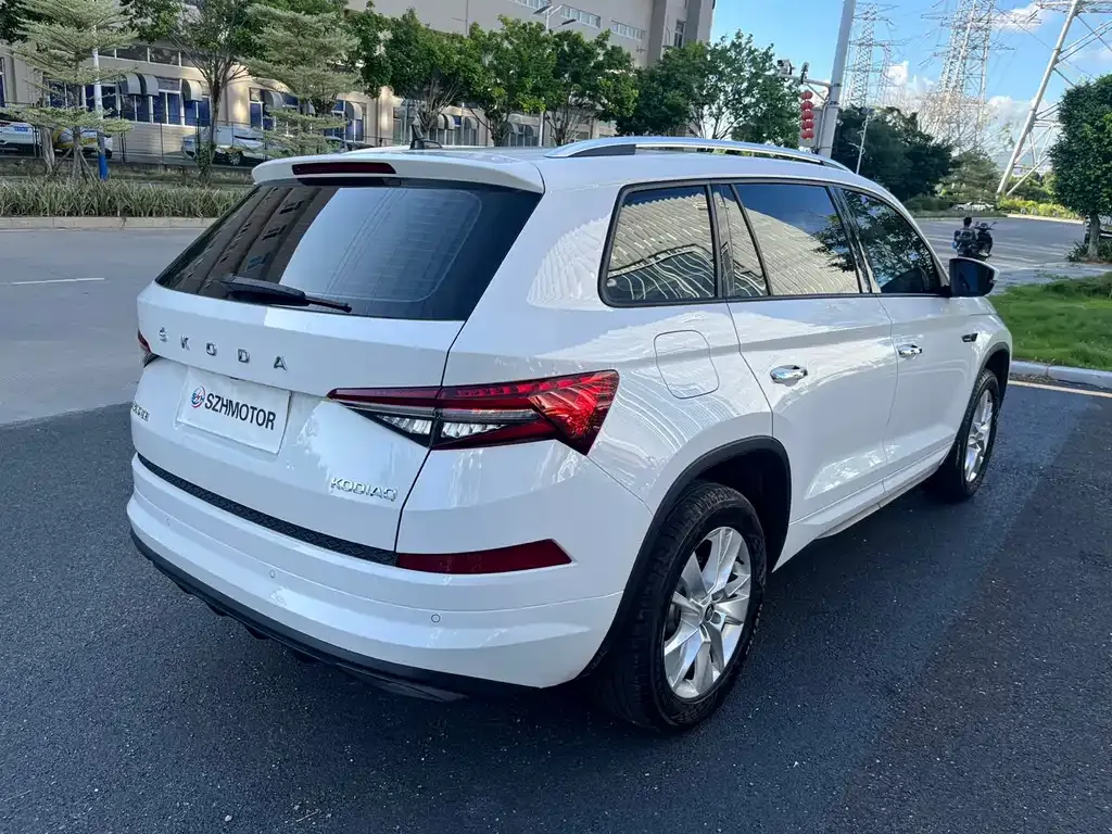 Skoda Kodiaq — фото 10