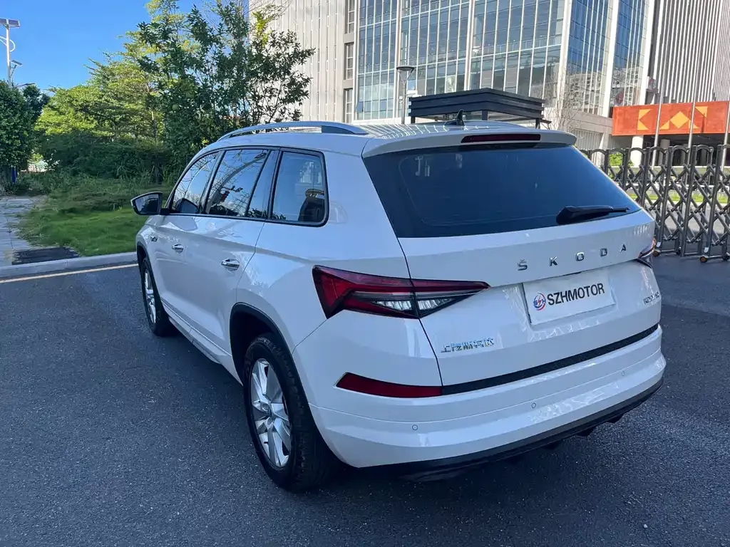 Skoda Kodiaq — фото 9