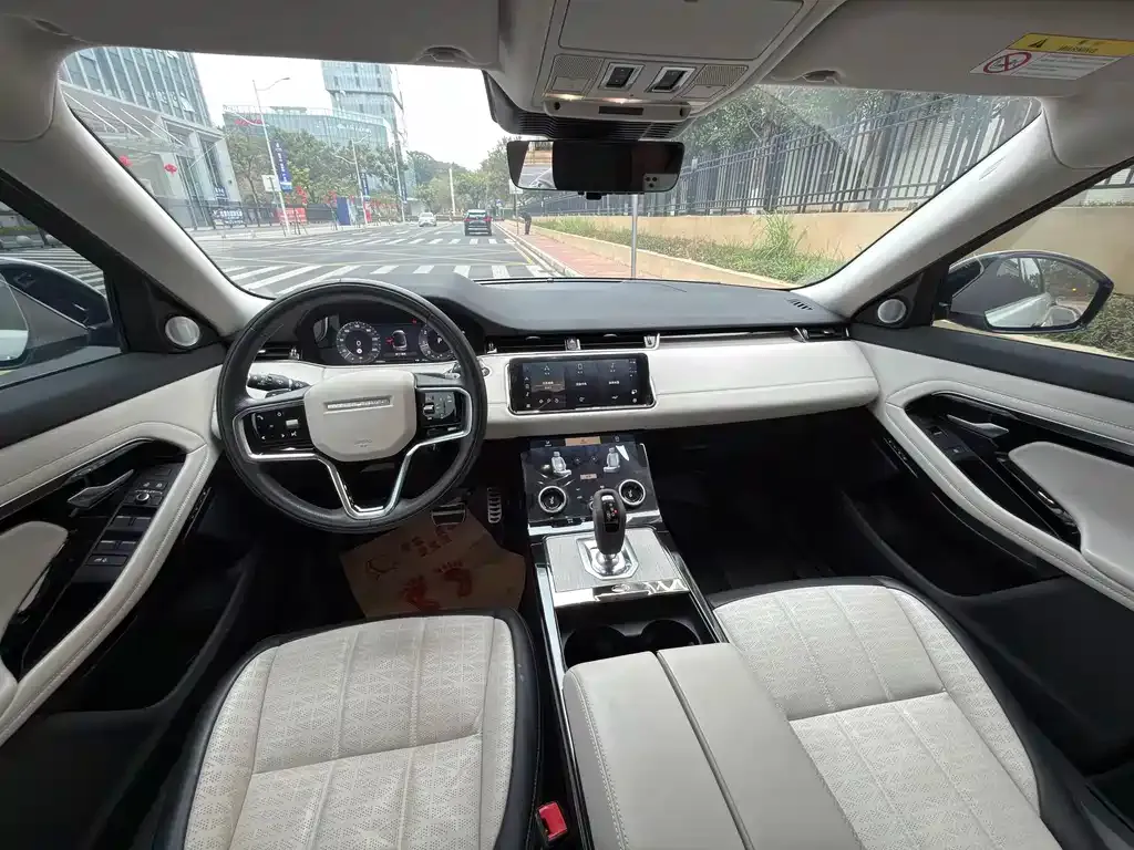 Land Rover Evoque — фото 2
