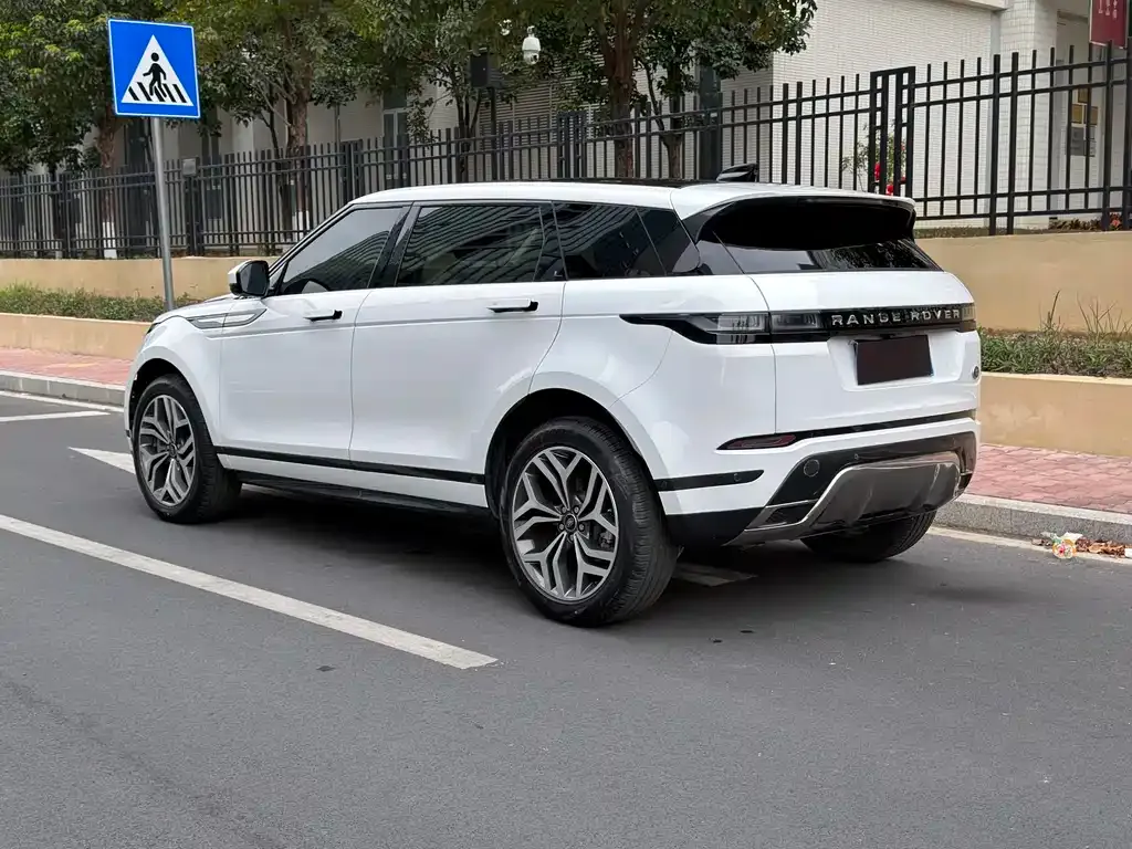 Land Rover Evoque — фото 8