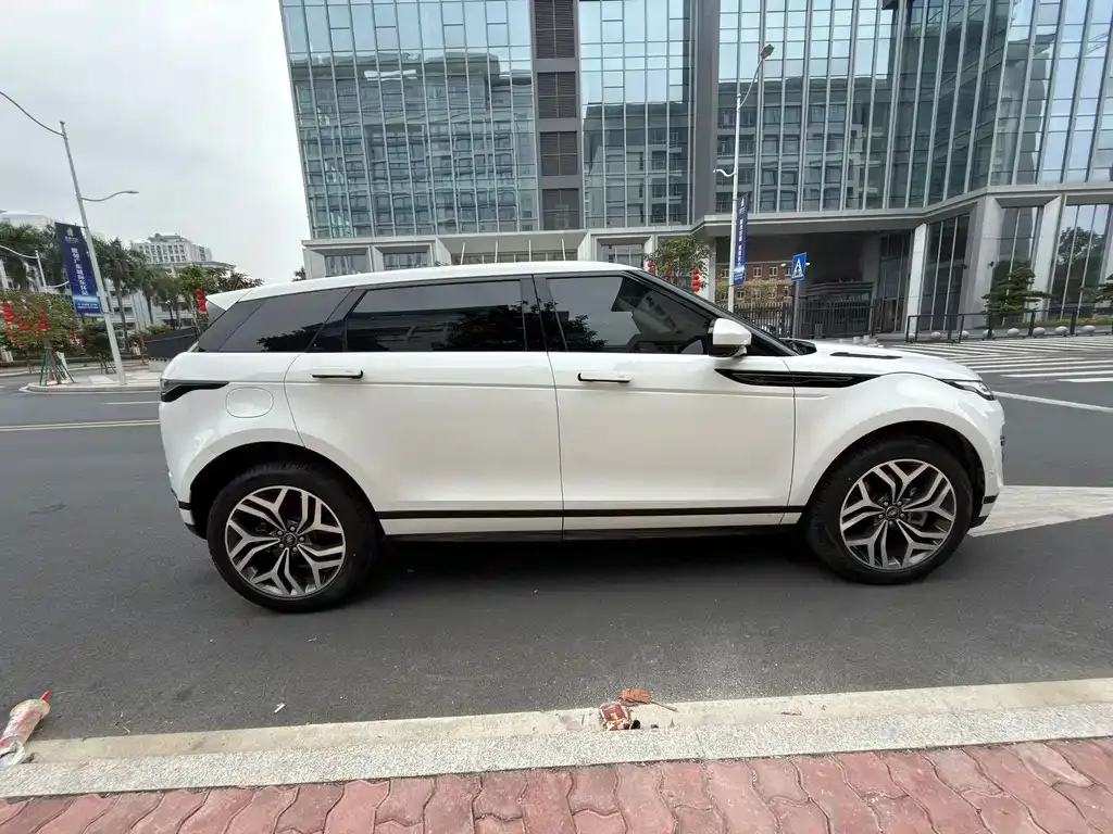 Land Rover Evoque — фото 3