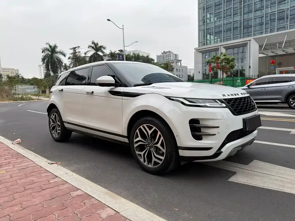 Land Rover Evoque — фото 10
