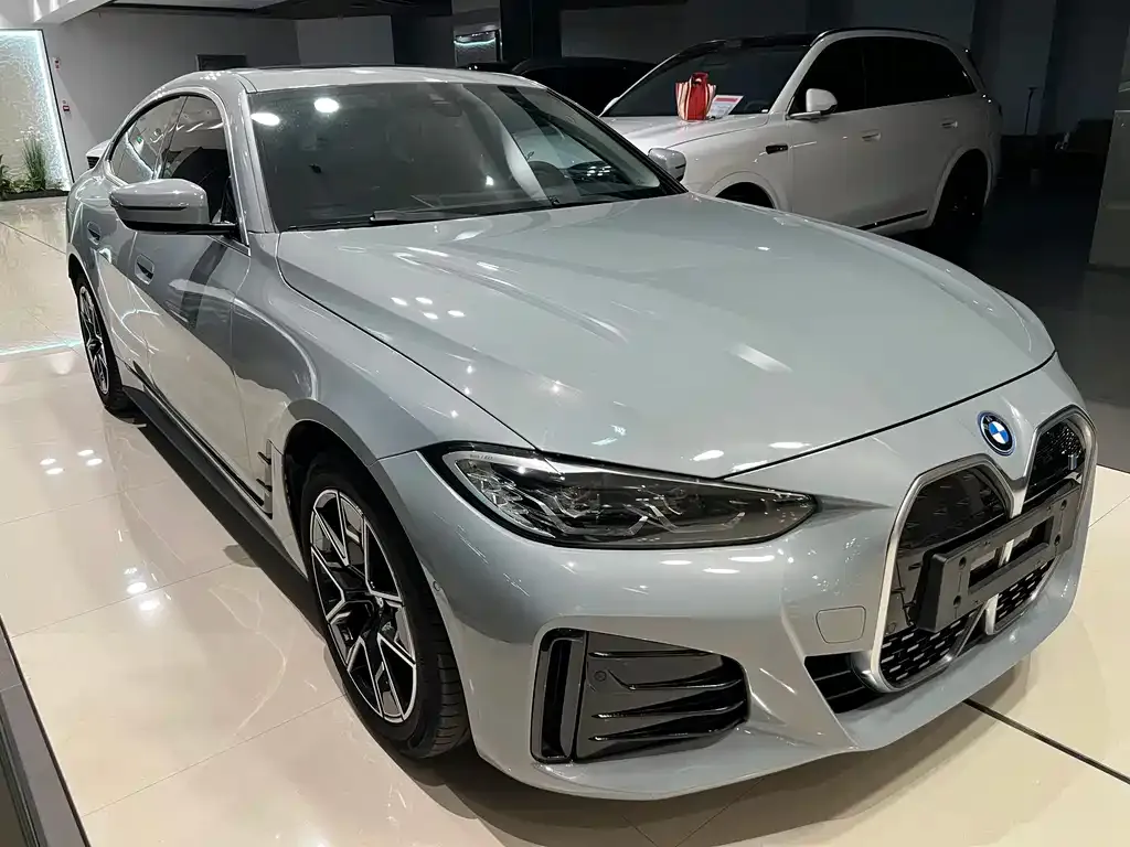 BMW i4 — фото 2