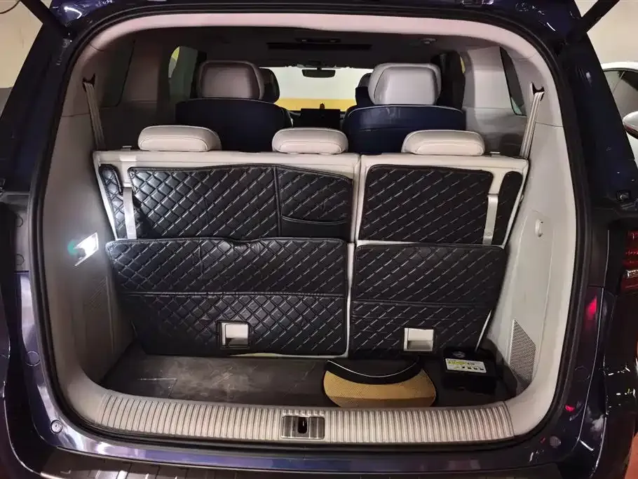 Roewe iMAX8 — фото 3