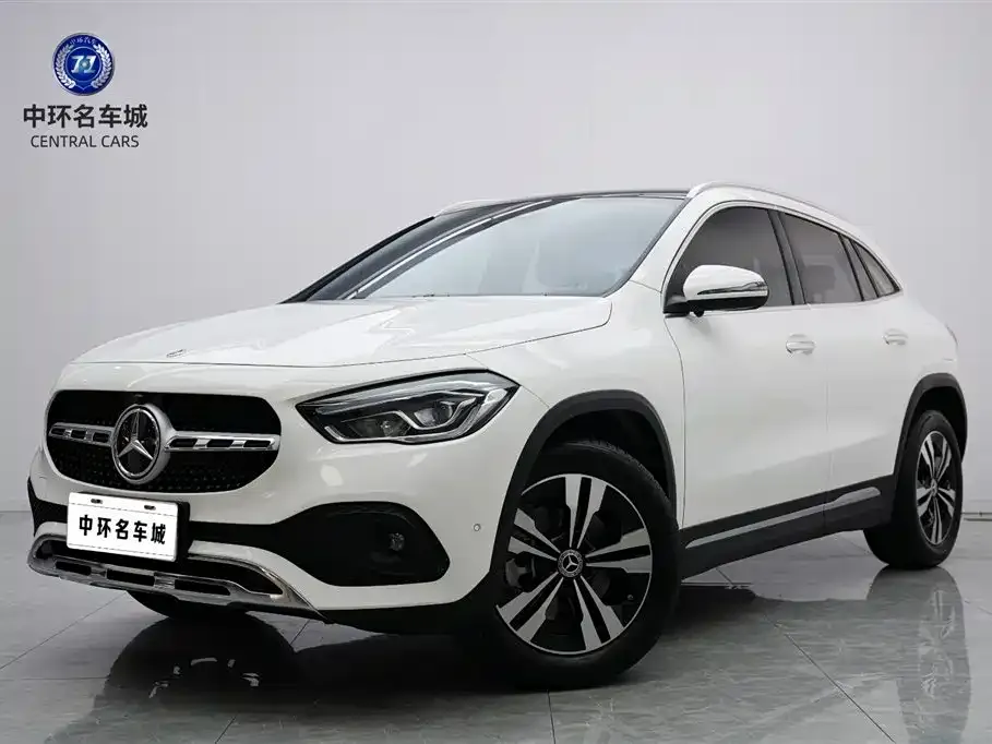 Mercedes-Benz GLA — фото 1