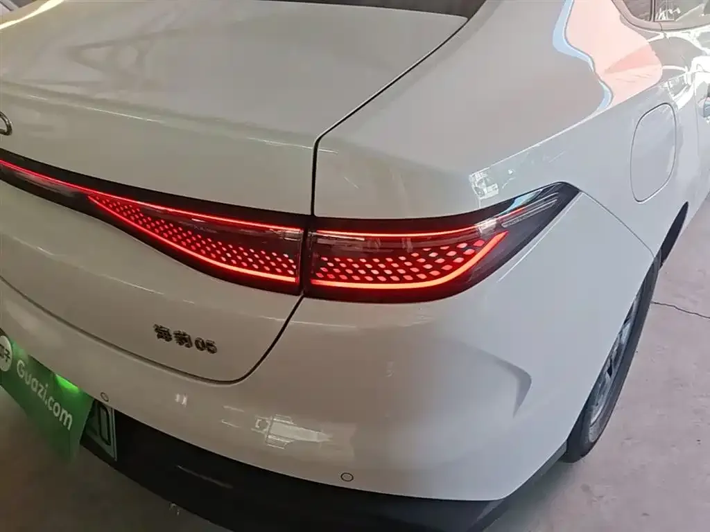 BYD Seal 05 DM-i — фото 6