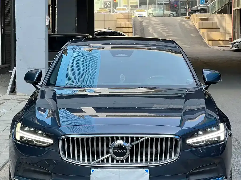 Volvo S90 — фото 7