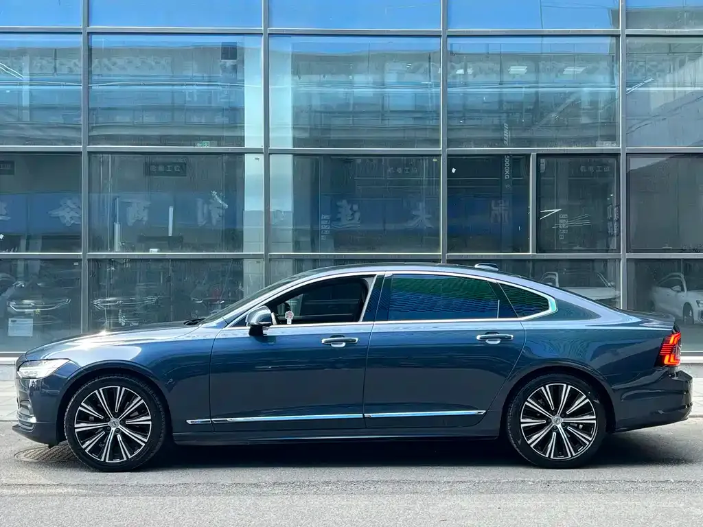 Volvo S90 — фото 5