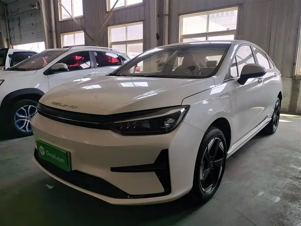 BAIC EU5 Plus — фото 10