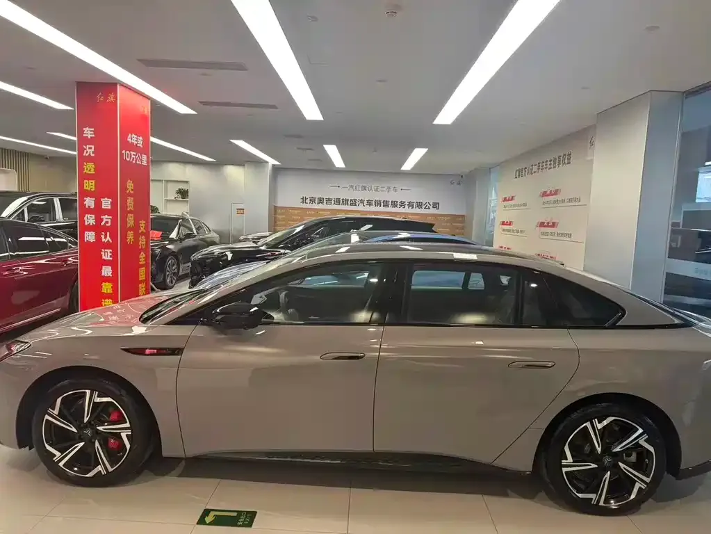 Hongqi EH7 — фото 3