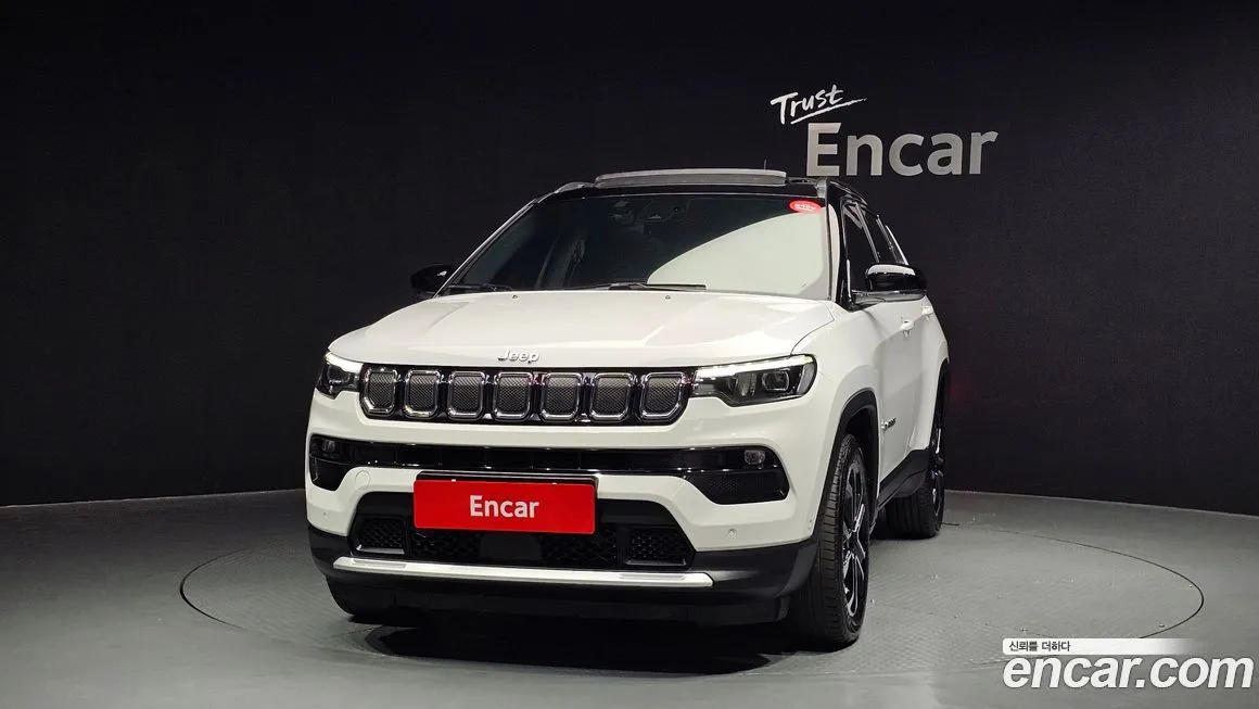 Jeep Compass — фото 2