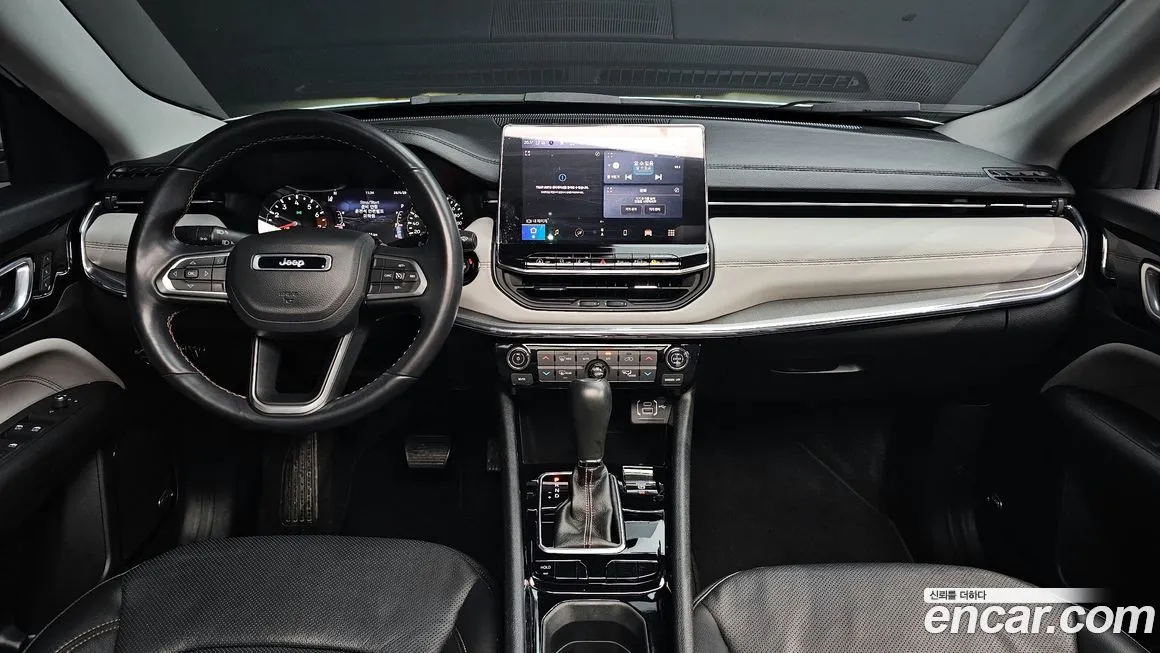 Jeep Compass — фото 8