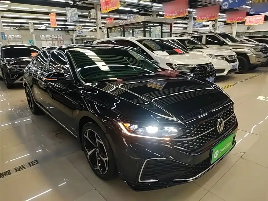 Volkswagen Passat — фото 5