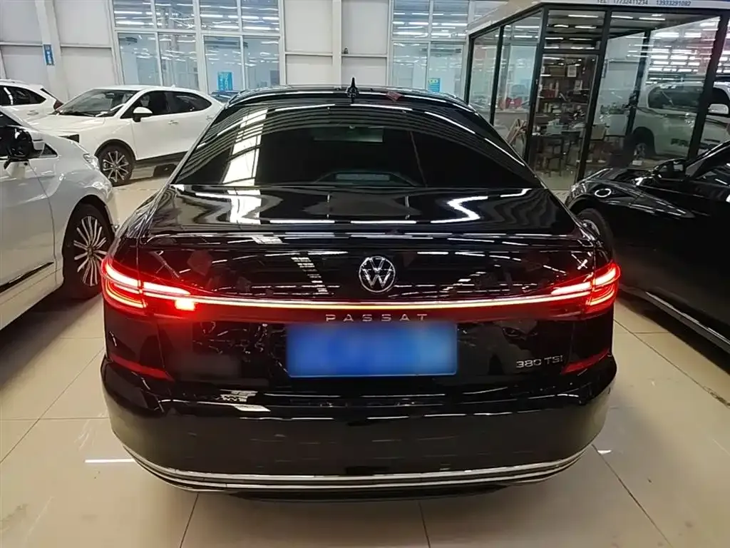 Volkswagen Passat — фото 3