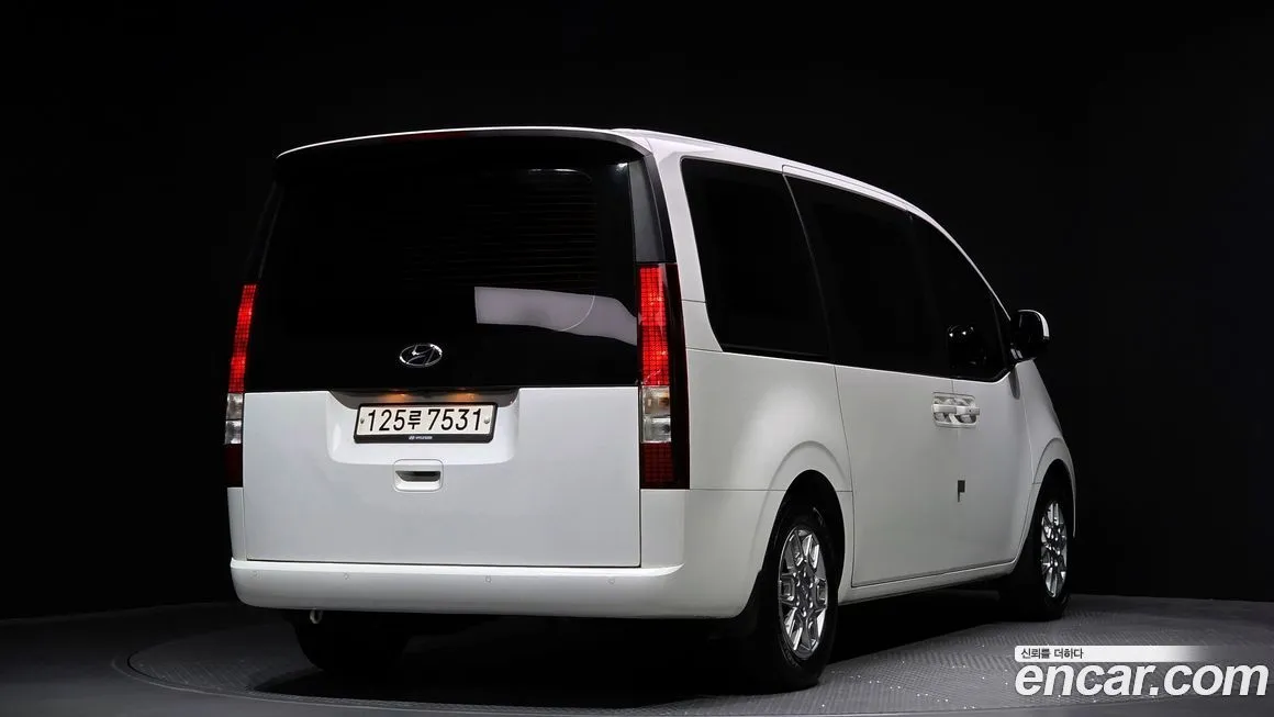 Hyundai Staria — фото 3