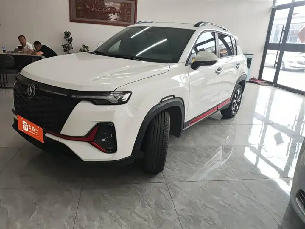 Changan CS35PLUS — фото 1