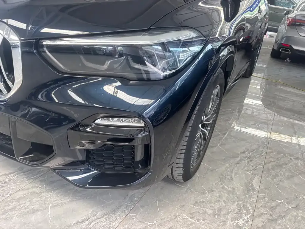 BMW X5 (Import) — фото 2