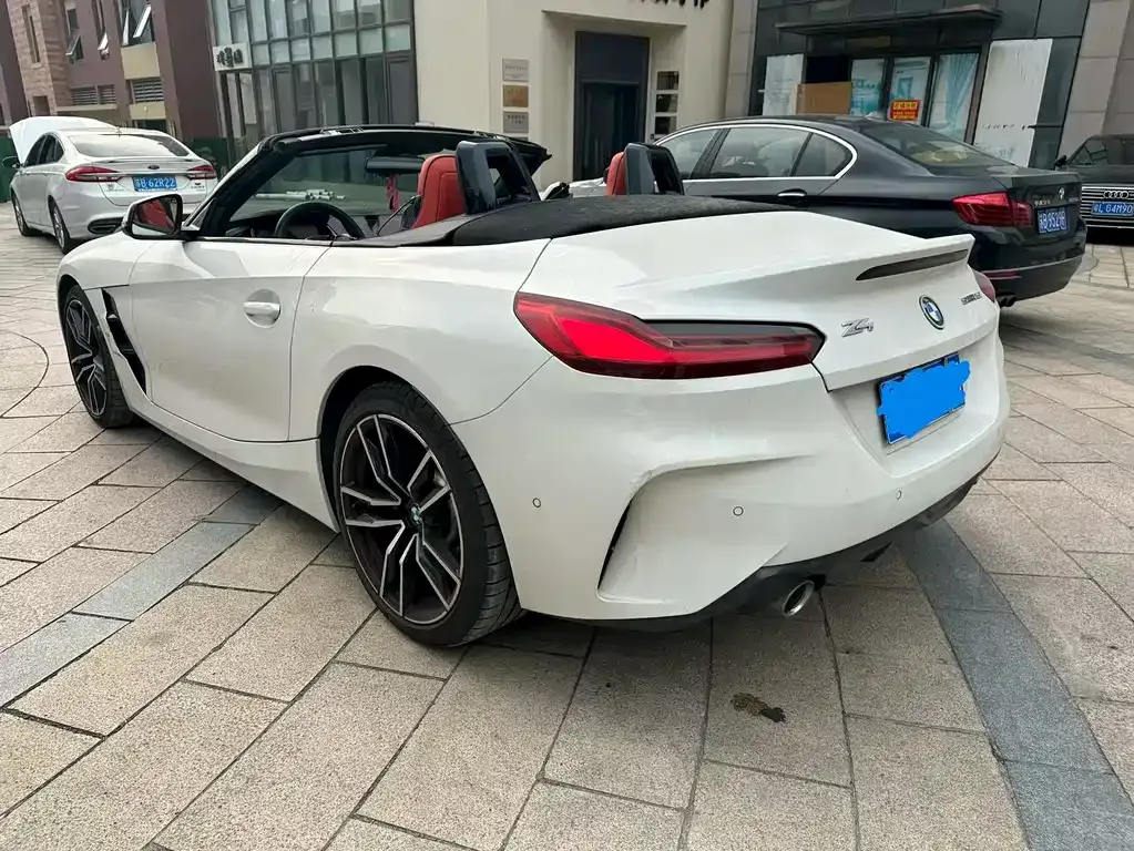 BMW Z4 — фото 7