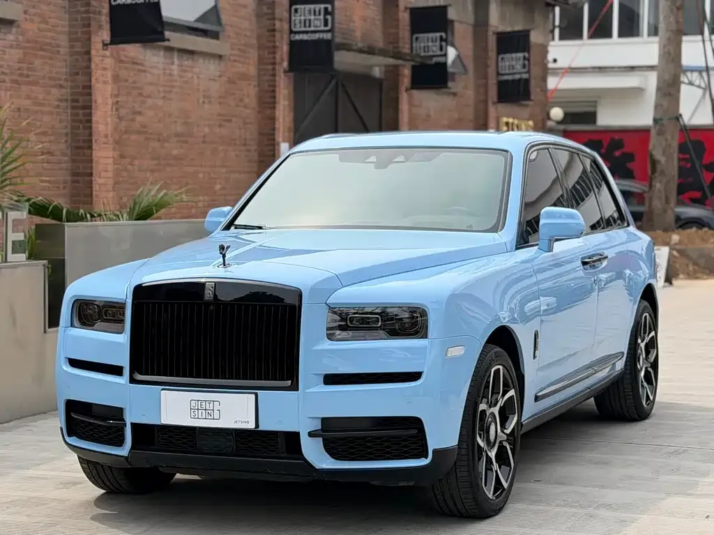 Rolls-Royce Cullinan — фото 10