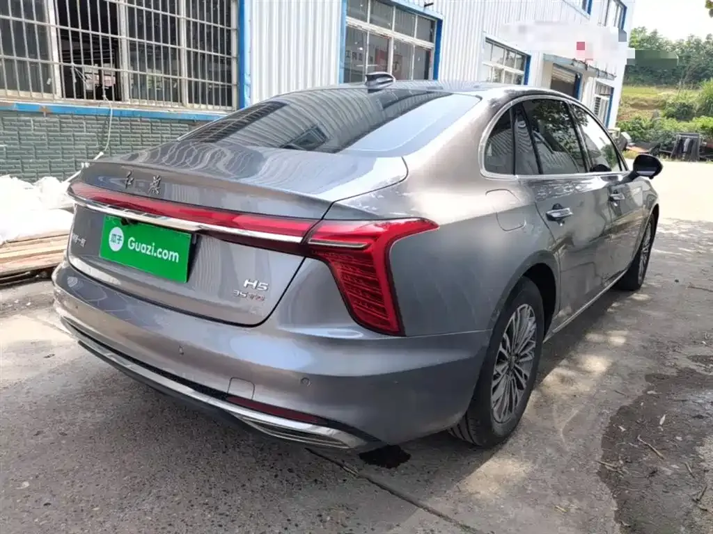 Hongqi H5 — фото 3